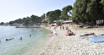 Hotel Centinera - pláž - autobusový zájazd CK Turancar - Chorvátsko, Istria, Pula