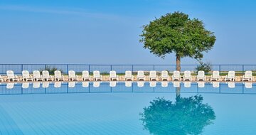 Apartmány Polynesia - bazén - autobusový zájazd CK Turancar - Chorvátsko, Istria, Umag, Katoro