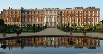 Autobusový poznávací zájazd, Veľká Británia, Okruh južným Anglickom, Hampton Court palace