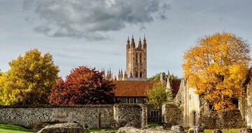 Autobusový poznávací zájazd, Veľká Británia, Okruh južným Anglickom, katedrála Canterbury 