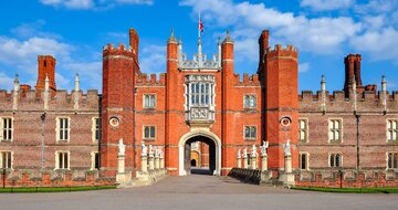 CK Turancar, Letecký poznávací zájazd,  Veľká Británia, Okruh južným Anglickom, Hampton Court Palace