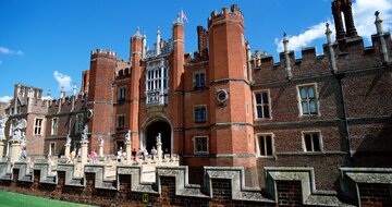 CK Turancar, Letecký poznávací zájazd,  Veľká Británia, Okruh južným Anglickom, Hampton Court Palace