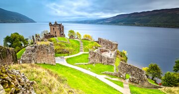 CK Turancar, letecký poznávací zájazd, Škótsko, Urquhart Castle