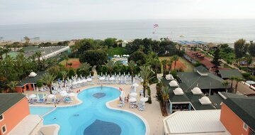 Insula Resort - výhľad na bazén - letecký zájazd CK Turancar - Turecko, Konakli