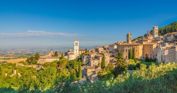Autobusový poznávací zájazd, Taliansko, Umbria, Assisi, historické centrum 