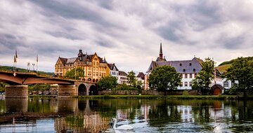 CK Turancar, autobusový poznávací zájazd Melebné údolie Rýna a Mosely s návštevou Luxemburgu, Bernkastel Kues