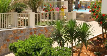 Hotel Europa beach-Kréta-letecký zájazd CK Turancar-areál