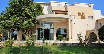 Yassou Kriti - hotel - letecký zájazd CK Turancar - Kréta, Kavros