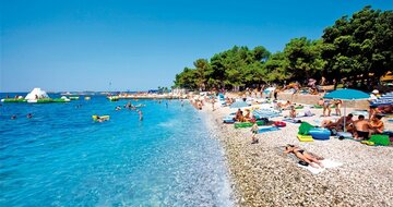 CK Turancar - autobusový zájazd Chorvátsko, Istria, Poreč - hotel Delfin - pláž