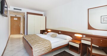 Hotel Narcis - izba - autobusový zájazd CK Turancar - Chorvátsko, Istria, Rabac