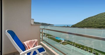 Hotel Narcis - výhľad z izby - autobusový zájazd CK Turancar - Chorvátsko, Istria, Rabac