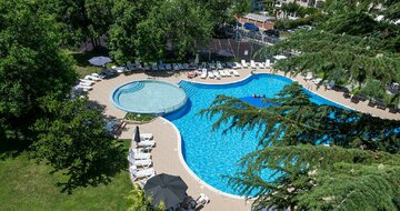 Hotel Belitsa -  bufetové stoly - letecký a  autokarový zájazd CK Turancar - Bulharsko stredisko  Primorsko