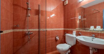 Hotel Belitsa -  kúpelňa - letecký a  autokarový zájazd CK Turancar - Bulharsko stredisko  Primorsko