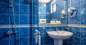 Hotel Belitsa -  kúpelňa - letecký a  autokarový zájazd CK Turancar - Bulharsko stredisko  Primorsko