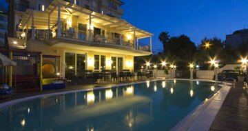 Hotel Mocambo - autobusový zájazd CK Turancar (San Benedetto del Tronto - Palmová riviéra)
