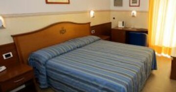 Hotel Solarium - autobusový zájazd CK Turancar (San Benedetto del Tronto - Palmová riviéra)