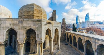 CK Turancar, letecké poznávacie zájazdy, Azerbajdžan - krajina ohňa, Baku