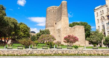 CK Turancar, letecké poznávacie zájazdy, Azerbajdžan - krajina ohňa, Baku, Dievčenská veža