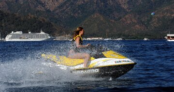 Hotel Elegance International - jet ski - letecký zájazd CK Turancar - Marmaris, Turecko