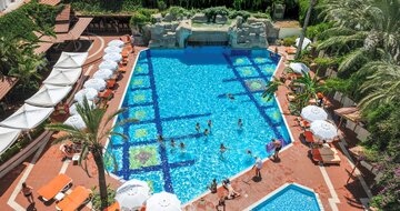 Hotel Elegance International - relaxačný bazén zhora - letecký zájazd CK Turancar - Marmaris, Turecko