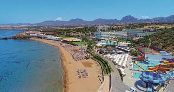 hotel Acapulco Beach - pláž - letecký zájazd CK Turancar - Kyrenia, Cyprus