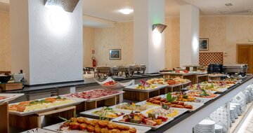 Club Esse Palmasera - jedalen - letecký zájazd CK Turancar - Taliansko - Sardínia