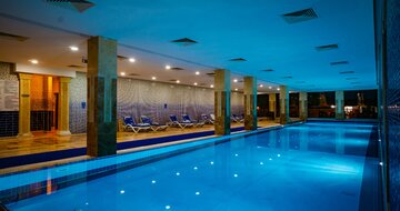 Royal Atlantis Spa & Resort - vnútorný bazén - letecký zájazd od CK Turancar - Turecko, Gündogdu