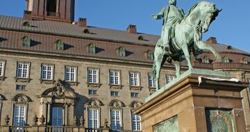 Autobusový poznávací zájazd Škandinávsky okruh Dánsko Kodaň Christianborg