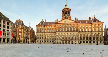 CK Turancar, Letecký poznávací zájazd, Amsterdam, palác na námestí Dam