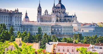 CK Turancar, Letecký poznávací zájazd, Španielsko, Madrid, katedrála Santa Maria Almudena 