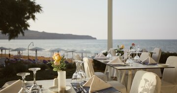 Hotel Santa Marina beach-Kréta-letecký zájazd CK Turancar-reštaurácia, pláž