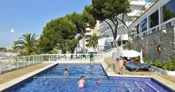 hotel Flamboyan Caribe - bazén - letecký zájazd od CK Turancar - Malorka, Magaluf