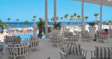Constantinos the Great – bar – letecký zájazd CK Turancar – Cyprus, Protaras