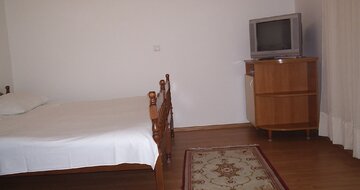 Vila Vukovič Davor - apartmán A/2+1 (budova č.1) - autobusový zájazd CK Turancar - Chorvátsko - Omiš (Duće)
