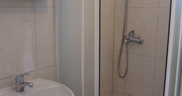 Vila Vukovič Davor - apartmán A/2+1 (budova č.1) - autobusový zájazd CK Turancar - Chorvátsko - Omiš (Duće)