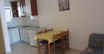 Vila Vukovič Davor - apartmán A/2+1 (budova č.1) - autobusový zájazd CK Turancar - Chorvátsko - Omiš (Duće)