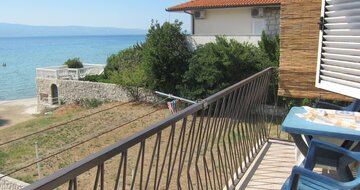 Vila Vukovič Davor - apartmán A/4 (budova č.1) - autobusový zájazd CK Turancar - Chorvátsko - Omiš (Duće)