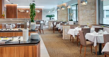 Esplanade - reštaurácia -  individuálny zájazd CK Turancar - Slovensko, Piešťany