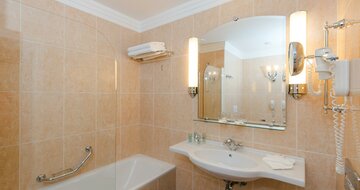 Thermia Palace - kúpelňa štandard -  individuálny zájazd CK Turancar - Slovensko, Piešťany 