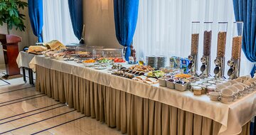SPA Royal Palace - gastro -  individuálny zájazd CK Turancar - Slovensko, Turčianske Teplice