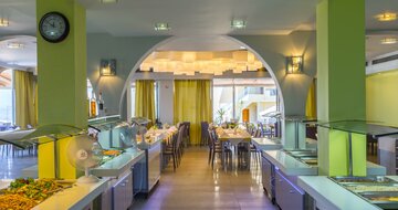 Hotel Rethymno Mare - reštaurácia - letecká doprava CK Turancar - Kréta, Skaleta