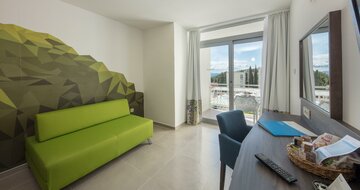 Hotel Alga - Chorvátsko - Tučepi - zájazd CK Turancar