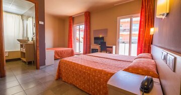 Hotel Neptuno Tossa  - izba - letecký zájazd CK Turancar - Španielsko, Tossa de Mar