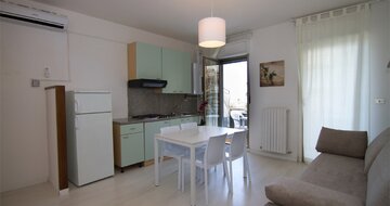 Palazzina Magnolia- autobusový zájazd CK Turancar (San Benedetto del Tronto - Palmová riviéra)