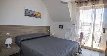 Palazzina Magnolia- autobusový zájazd CK Turancar (San Benedetto del Tronto - Palmová riviéra)