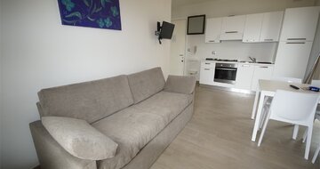 Palazzina Magnolia- autobusový zájazd CK Turancar (San Benedetto del Tronto - Palmová riviéra)