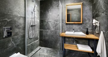 Maladinovo - apartmán - Bernard pub - individuálny zájazd CK Turancar - Slovensko, Liptovská Mara