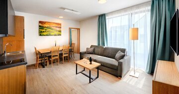 Maladinovo - apartmán - Bernard pub - individuálny zájazd CK Turancar - Slovensko, Liptovská Mara