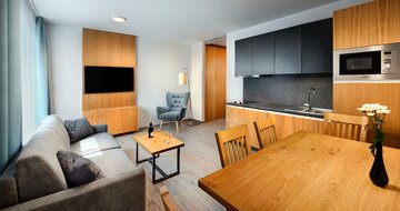 Maladinovo - apartmán - Bernard pub - individuálny zájazd CK Turancar - Slovensko, Liptovská Mara