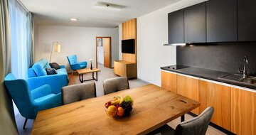 Maladinovo - apartmán - Bernard pub - individuálny zájazd CK Turancar - Slovensko, Liptovská Mara